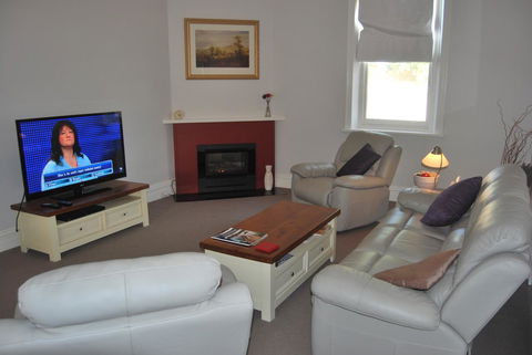 Jacaranda Cottage - Accommodation Sunshine Coast 2