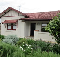 Mataro Cottage - Accommodation Sunshine Coast