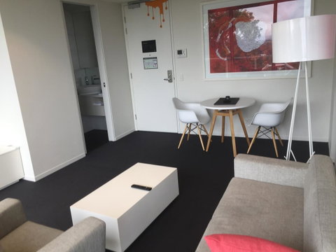 Tasha\'s Apartments On Warwick - Accommodation Sunshine Coast 3