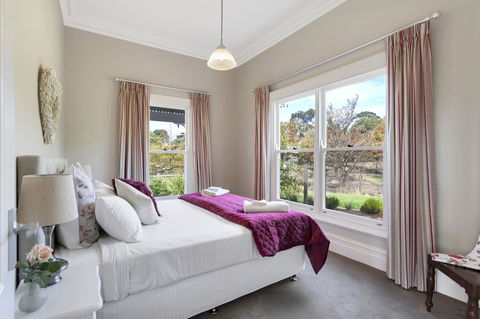 Grandview Accommodation - The Elm Tree Apartments - Accommodation Sunshine Coast 12