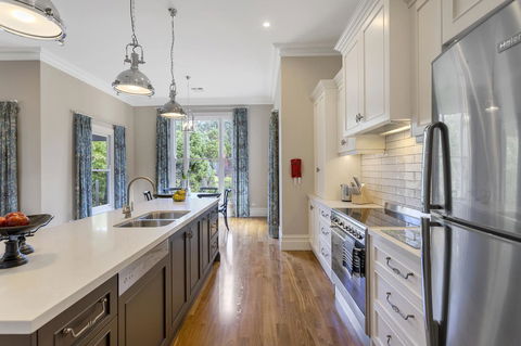 Grandview Accommodation - The Elm Tree Apartments - Accommodation Sunshine Coast 14