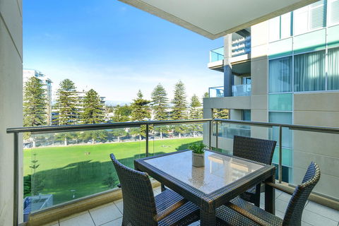 Pier Luxury Apartments - Accommodation Sunshine Coast 3