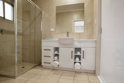 Renmark Holiday Apartments - Accommodation Sunshine Coast 6