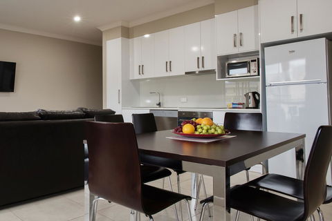 Renmark Holiday Apartments - Accommodation Sunshine Coast 2