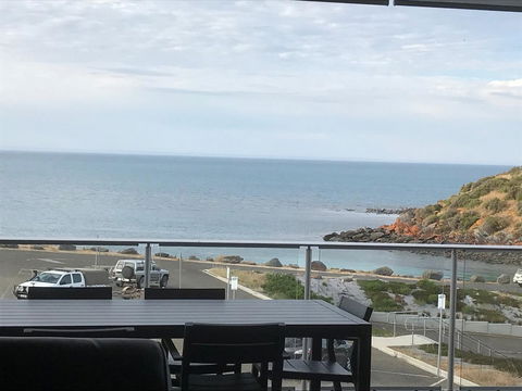 Penneshaw Oceanview Apartments - Accommodation Sunshine Coast 3