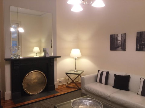 8 Osborne - Accommodation Sunshine Coast 5