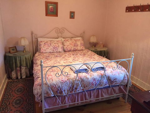 Lavender Cottage B&B - Accommodation Sunshine Coast 1