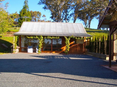 STUDIO ECHUNGA Adelaide Hills - Accommodation Sunshine Coast 16