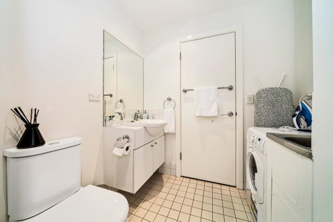 York Apartments - Accommodation Sunshine Coast 17