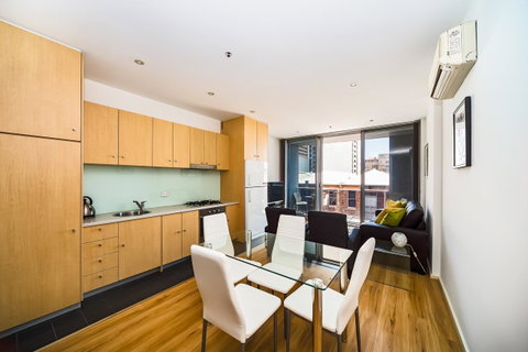 York Apartments - Accommodation Sunshine Coast 19