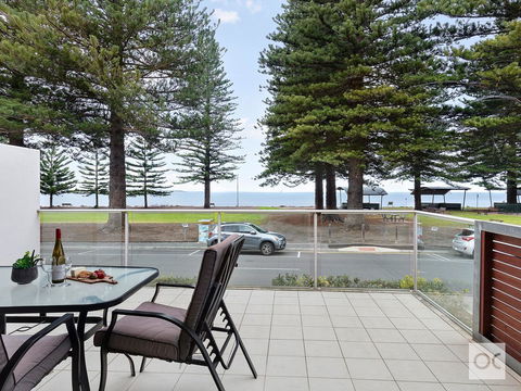 Breeze Beachfront Apartment - Accommodation Sunshine Coast 34