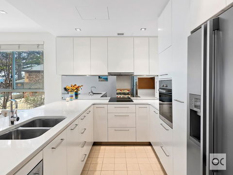 Breeze Beachfront Apartment - Accommodation Sunshine Coast 39