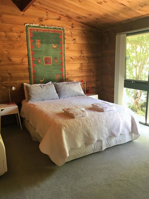 Hilltop - Accommodation Sunshine Coast 8