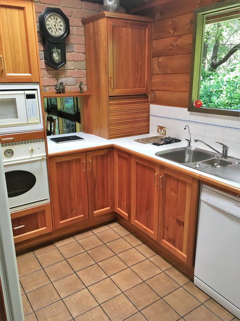 Hilltop - Accommodation Sunshine Coast 5
