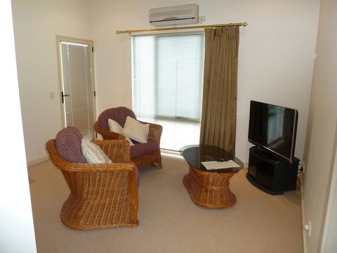 SeaShells Penneshaw - Accommodation Sunshine Coast 40