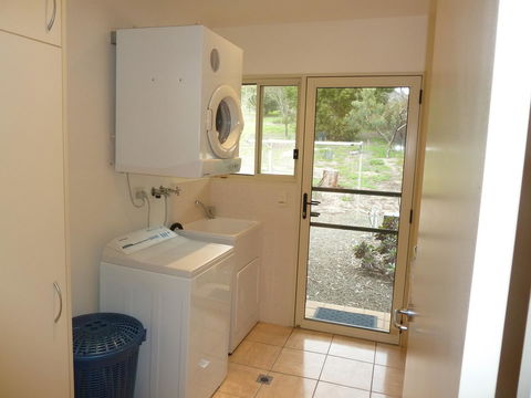 SeaShells Penneshaw - Accommodation Sunshine Coast 33