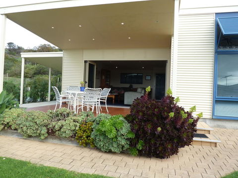SeaShells Penneshaw - Accommodation Sunshine Coast 6