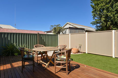 Trafalgar Premium Vintage Suites - Accommodation Sunshine Coast 11