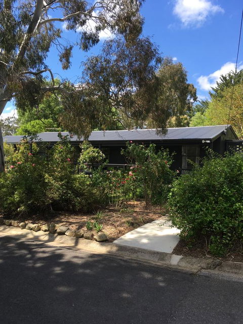Hilltop Too - Accommodation Sunshine Coast 0