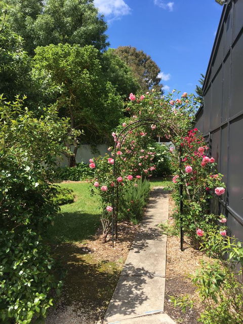 Hilltop Too - Accommodation Sunshine Coast 5