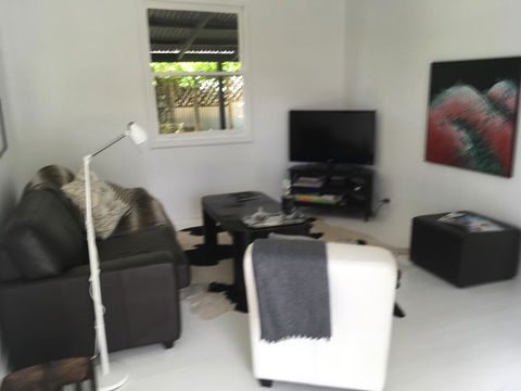 Hilltop Too - Accommodation Sunshine Coast 3