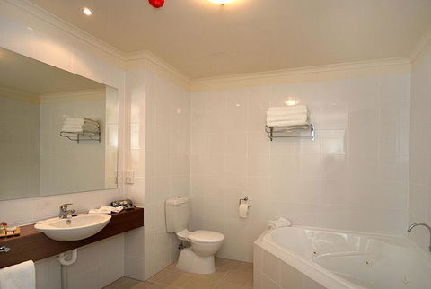 Lady Bay Hotel - Accommodation Sunshine Coast 7