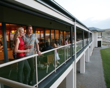 Lady Bay Hotel - Accommodation Sunshine Coast 10