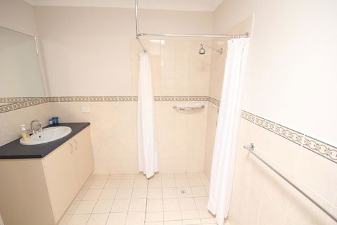 Port Vincent Motel & Apartments - Accommodation Sunshine Coast 12