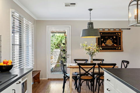 Adelaide Hills Retreats - Accommodation Sunshine Coast 8