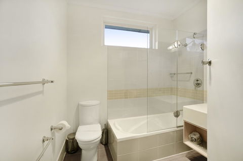 Adelaide Road Motor Lodge - Accommodation Sunshine Coast 11