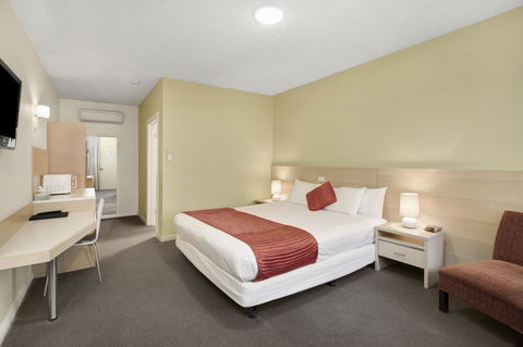 Adelaide Road Motor Lodge - Accommodation Sunshine Coast 10