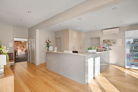 Adelaide Road Motor Lodge - Accommodation Sunshine Coast 3
