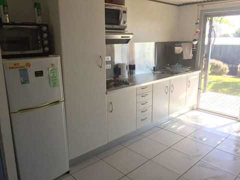 SHAKIN' SHACK - Accommodation Sunshine Coast 6