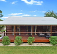 The Log Cabin - 47 Jetty Road - Accommodation Sunshine Coast