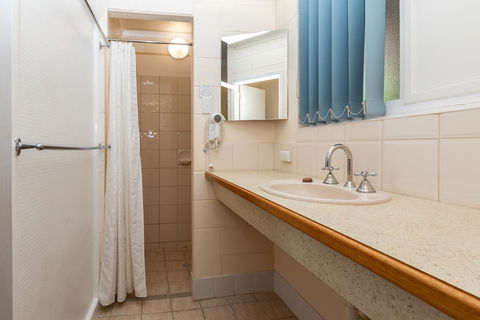 Blue Seas Motel - Accommodation Sunshine Coast 2
