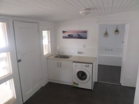 Dells Seaside Escape Moonta Bay - Accommodation Sunshine Coast 6