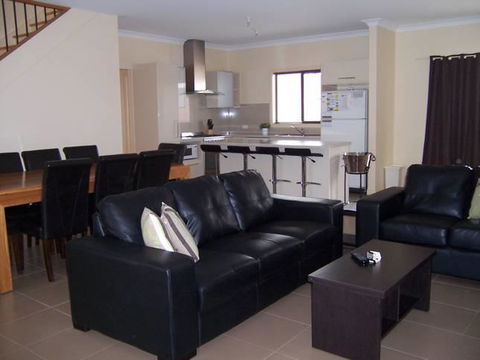 Relax On Par - Accommodation Sunshine Coast 8