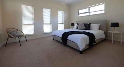 Ochre Point Beach House On Moana Seafront - Accommodation Sunshine Coast 8