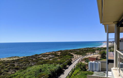 Ochre Point Beach House On Moana Seafront - Accommodation Sunshine Coast 7