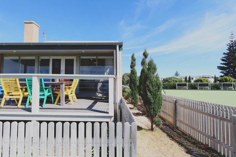 Caledonian Inn - Accommodation Sunshine Coast 11