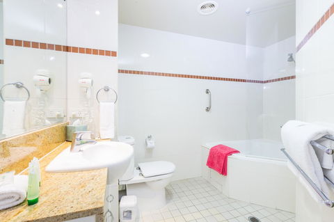 Ramada Resort By Wyndham Shoal Bay - Accommodation Sunshine Coast 21