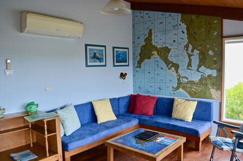 Dolphinview - Accommodation Sunshine Coast 4