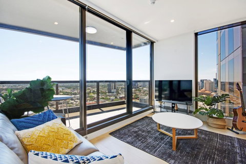 Swainson At Vue - Accommodation Sunshine Coast 0