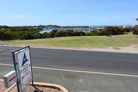 Harbour View Motel - Accommodation Sunshine Coast 9