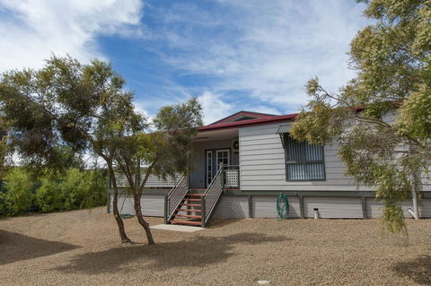 Desert Pea - Accommodation Sunshine Coast 11