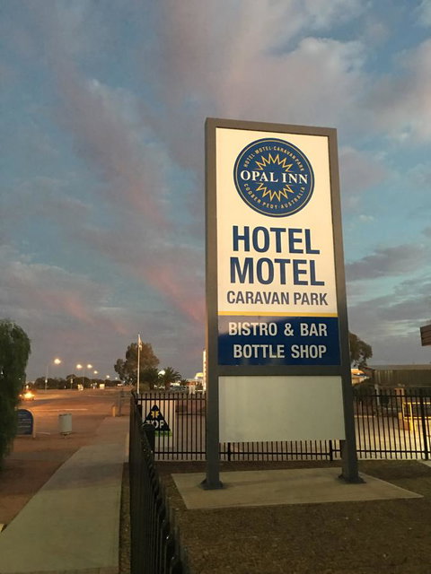 Opal Inn Hotel, Motel, Caravan Park - Accommodation Sunshine Coast 0