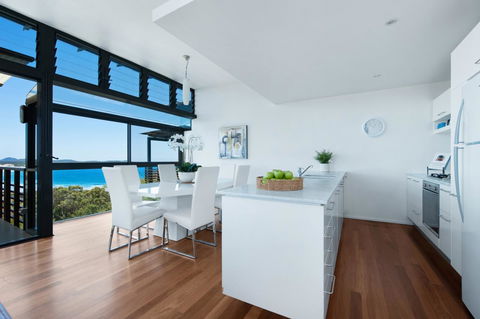 One Mile Retreat - Accommodation Sunshine Coast 5