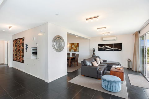 Esplanade Escape - Accommodation Sunshine Coast 26