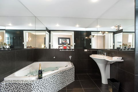 Esplanade Escape - Accommodation Sunshine Coast 34