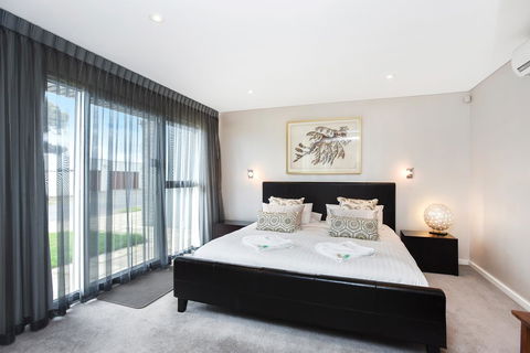 Esplanade Escape - Accommodation Sunshine Coast 25